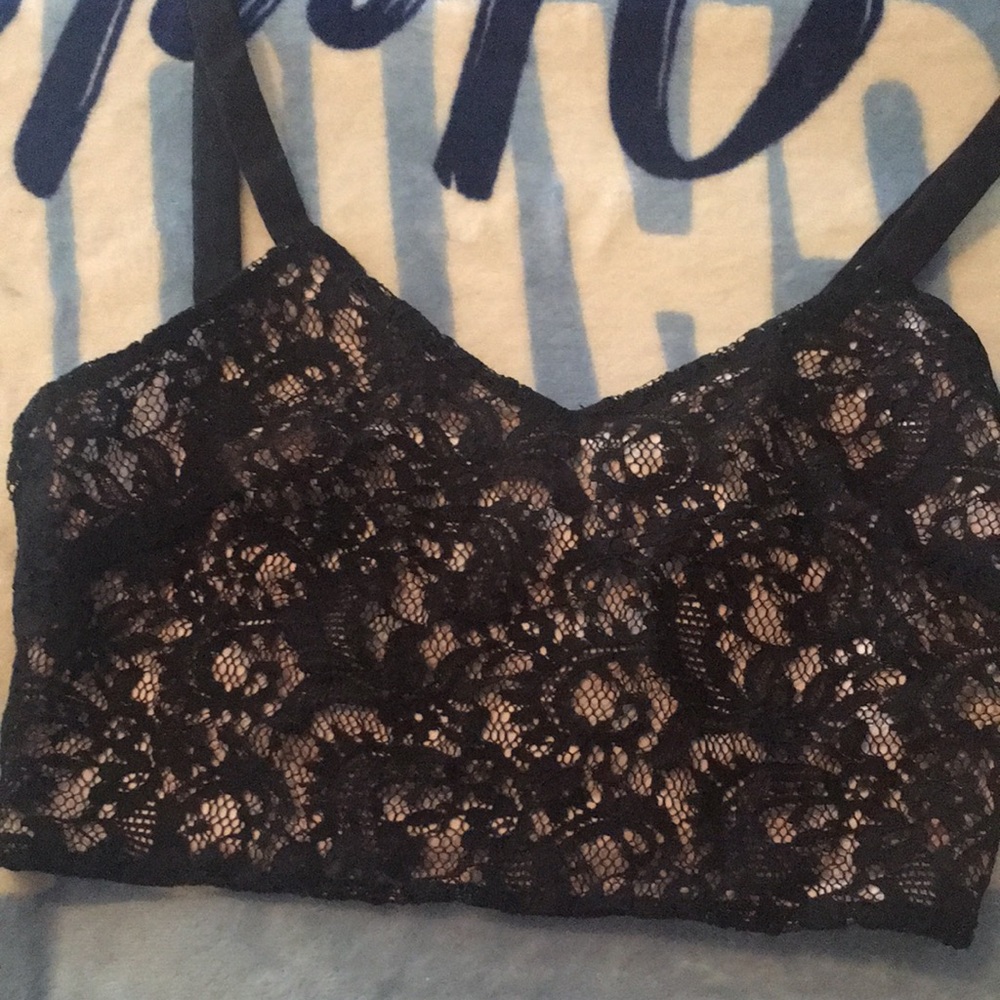 Bando type crop top whatever you wanna call it